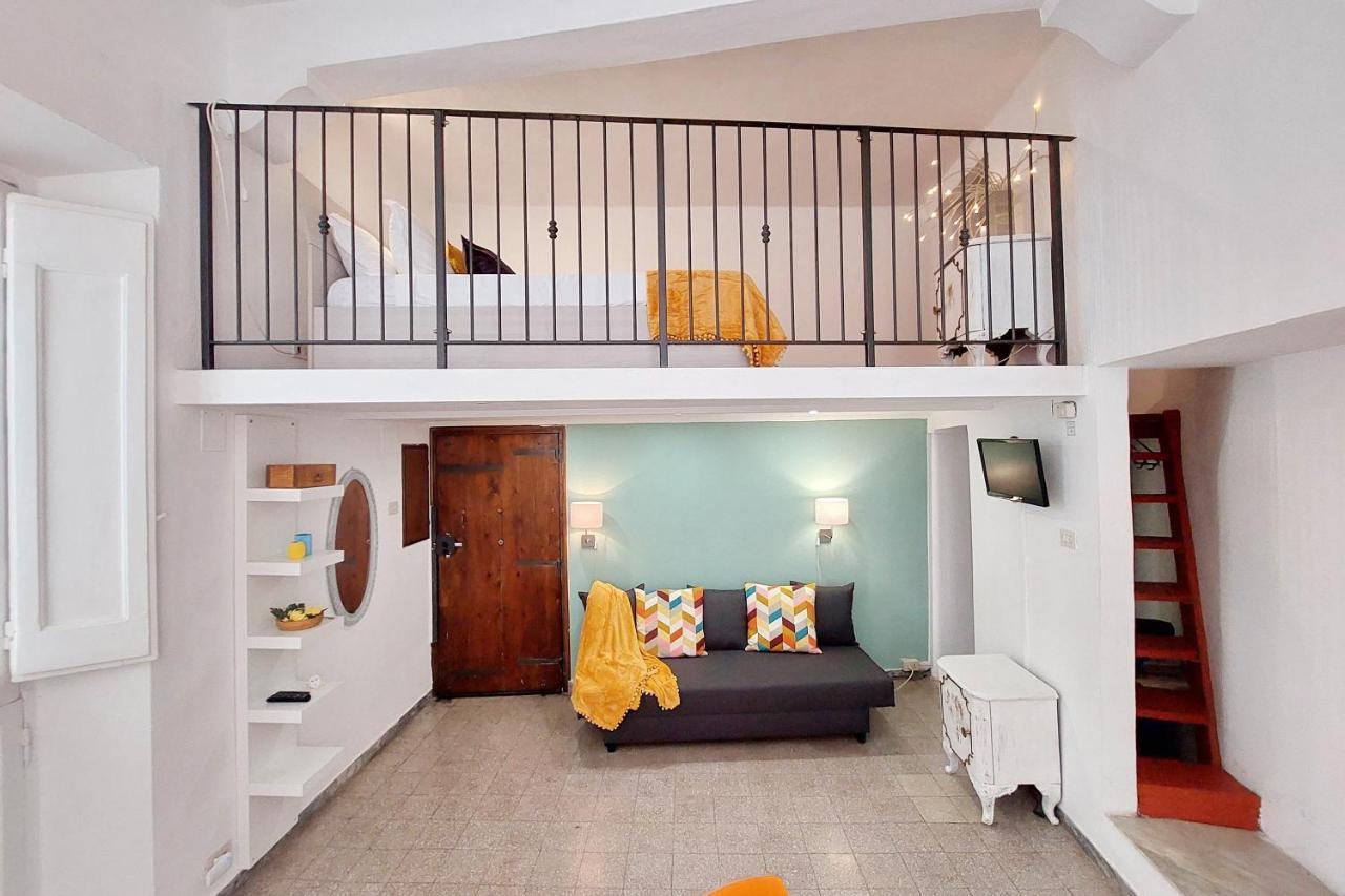 Campo De' Fiori Cute Apartment Rome Exterior photo